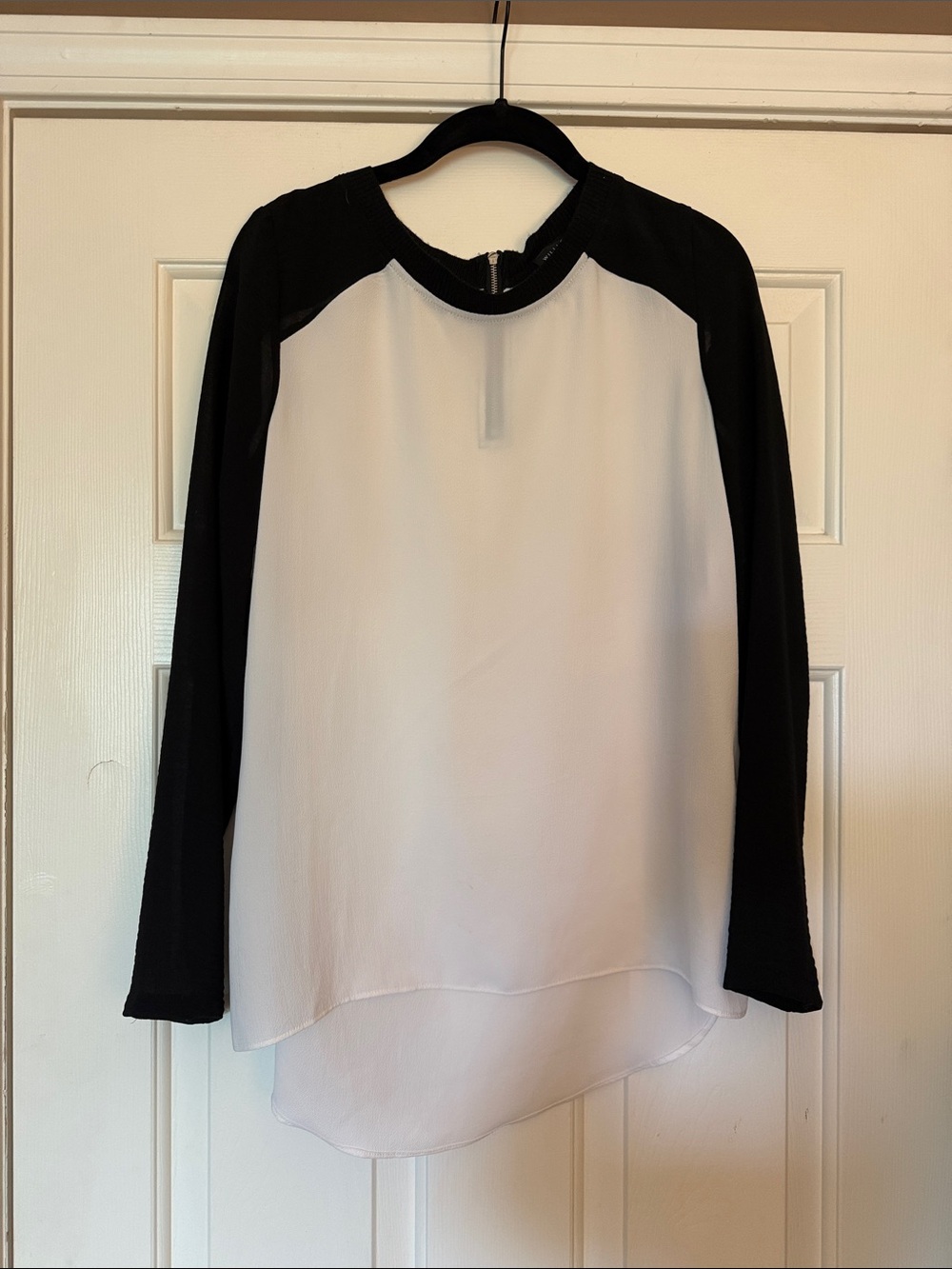 Willi Smith Black & White Raglan Long-Sleeve Top